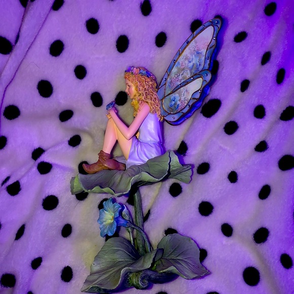 Fairy Statue - Picture 5 of 6